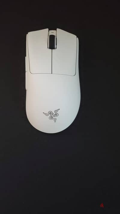Razer deathadder v3 pro wireless gaming mouse