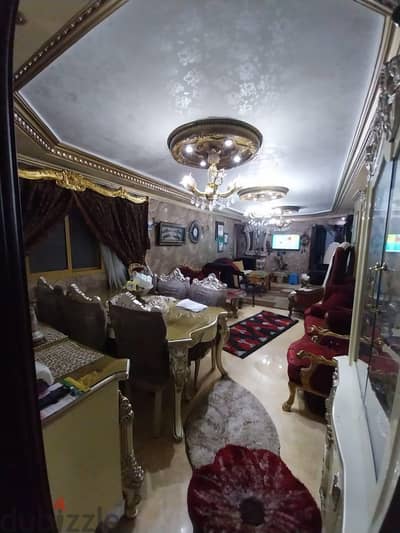 برج حديث بجوار المعدية ببورفؤاد