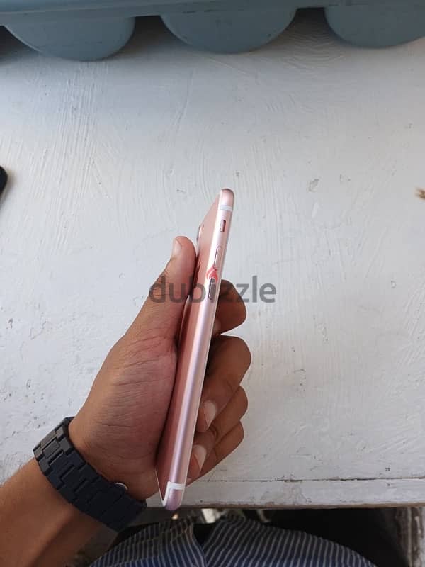 iPhone 7 3