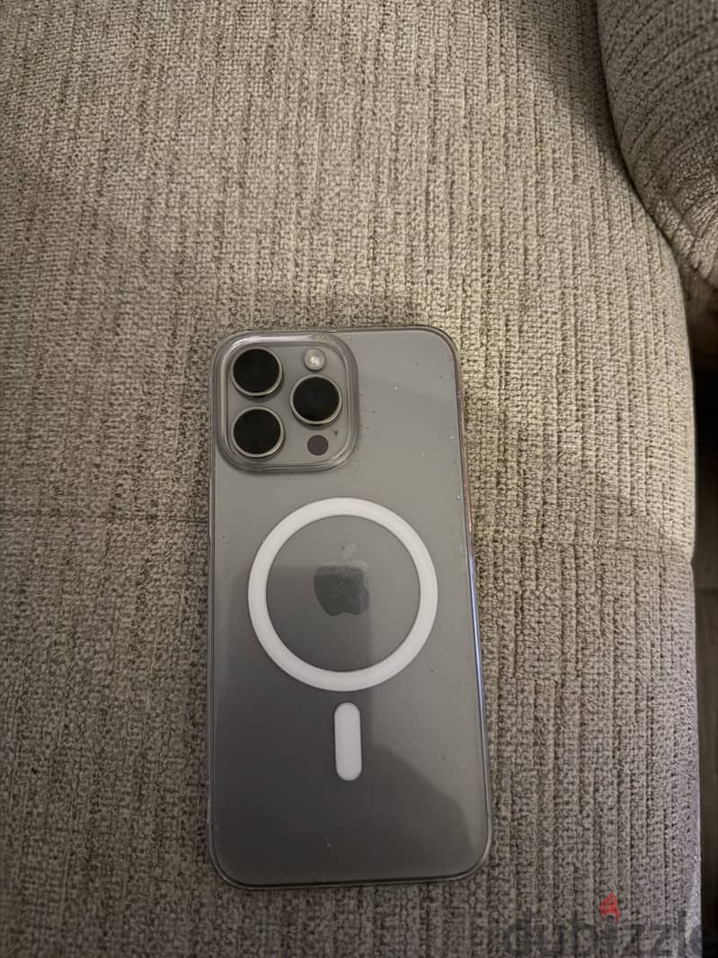Apple - iPhone 15 Pro Max 3