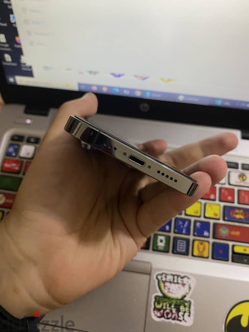 Apple - iPhone 13 Pro 1
