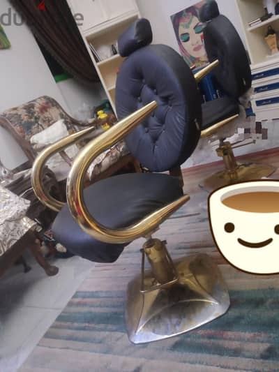 كراسى مركز تجميل