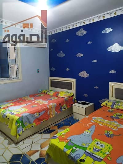 شقه للايجار المفروش اليومي للأسر والعائلات خطوات للكورنيش بجانب مستشفي السلام الدور ونزله اندريا والبنك الأهلي وقريب لكل الخدمات والمواصلات موقع حيوي