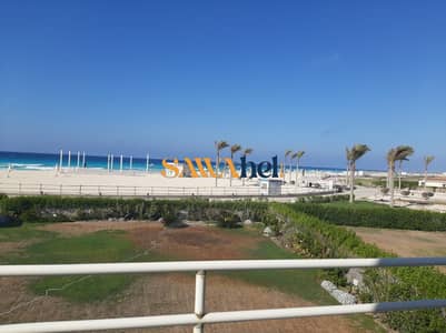 فيلا للبيع فى امواج فيو بول وبحر بحديقه خاصه 4 غرف فرش فندقى