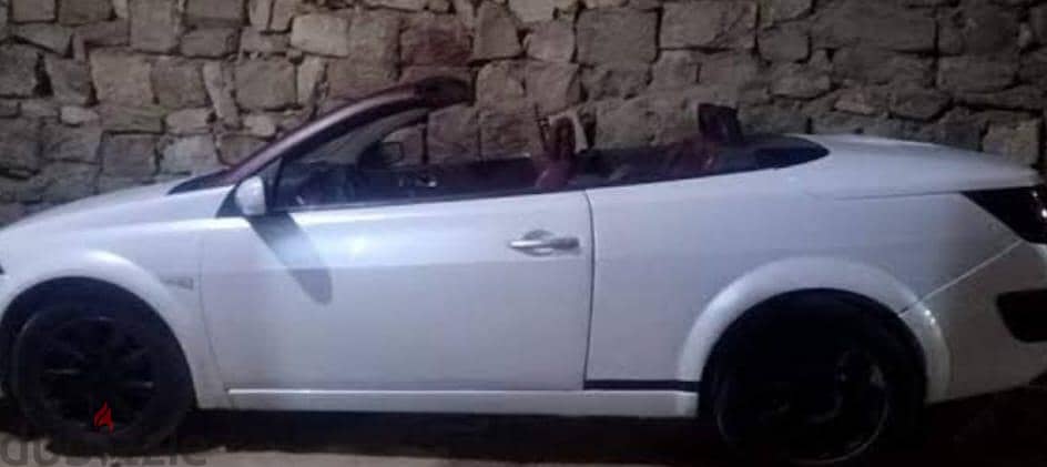 رينو ميجان 2008 كابورليه مكشوفة اعلى فئة بصمه
