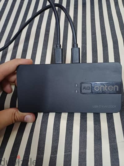 Onten USB 3.2 Gen 2 Sharing Switch 2 In 4 Out (OTN-KVM200)