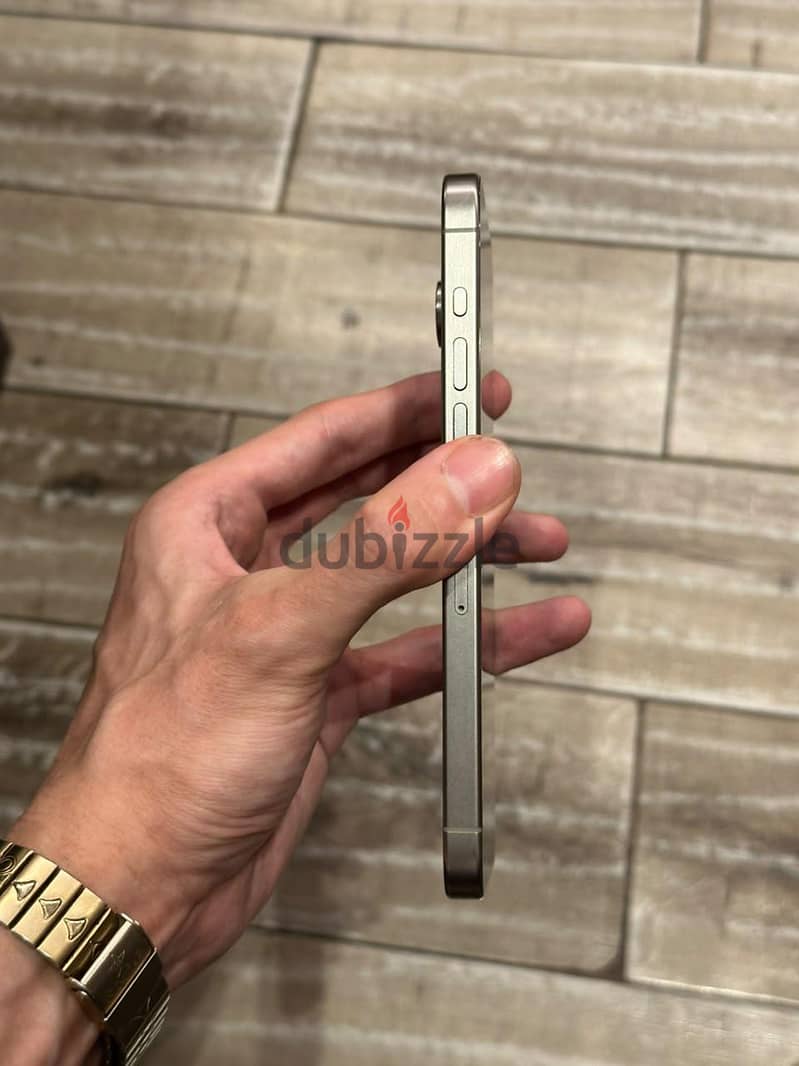 iphone 15 pro max 4
