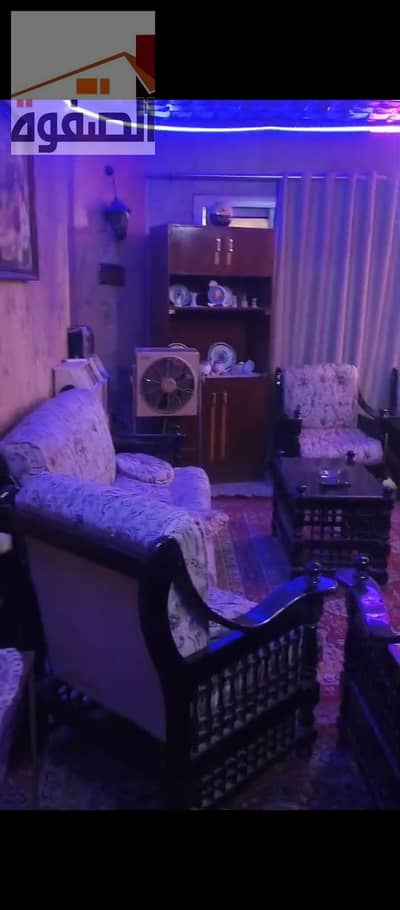 شقه للايجار المفروش كورنيش طره موقع مميز خطوات للكورنيش وقريب للمترو وكل المواصلات والخدمات