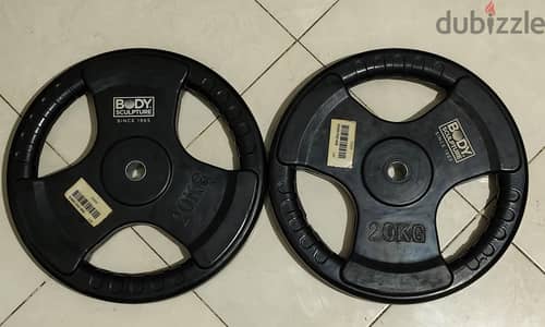 2Weight plates 20kg/اتنين طارات اوزان 20 كيلوجرام