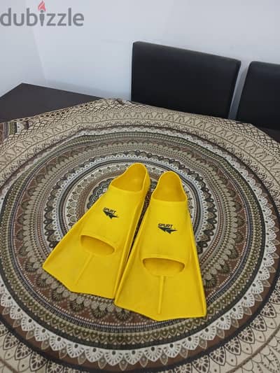 زعانف سباحة مقاس ٣٩/٤٠