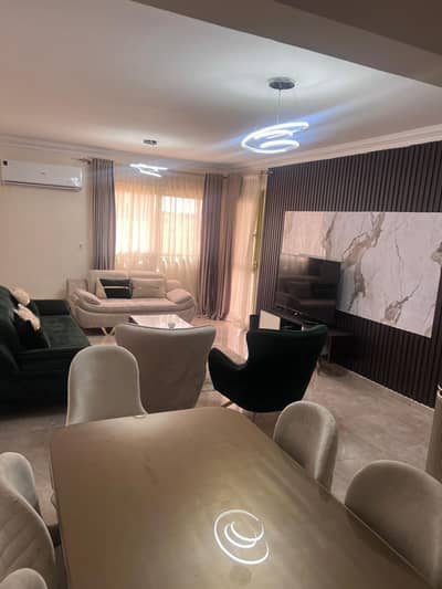 شقة للايجار المفروش كمبوند جنه زايد 2 بالشيخ زايد  بفيو لاند سكيب و برايم لوكيشن مميز و Furnished apartment fد for rent in Janna Zayed 2 Compound, Sheikh Zayed