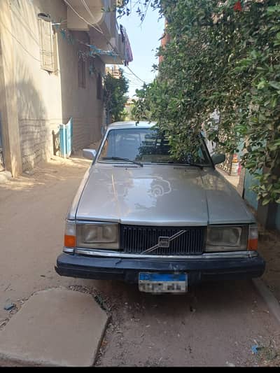 فولفو 240 1987 للبيع فيصل