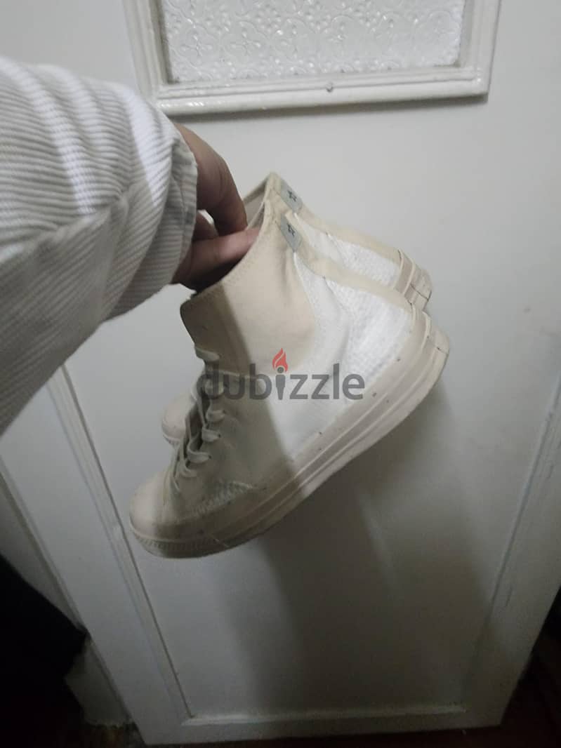 Converse shoes size 44 2