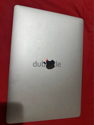 macbook 2018 15.5inch