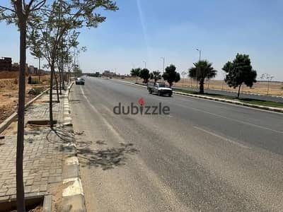 For sale: a piece of land in the New Northern area, in the city of Badr, on a corner, fully paid, installments available, close to services.