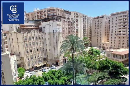 شقة للبيع سموحة (ش توت عنخ امون) 185م -دور مميز-فيو مفتوح.