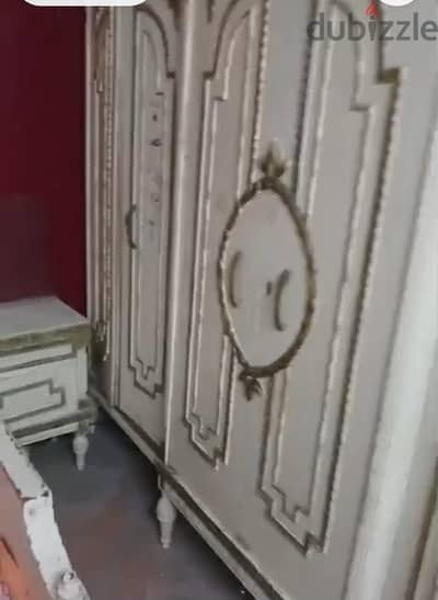 لهواة الكلاسيك والقديم غرفة نوم زان اصلي بحاله ممتازه