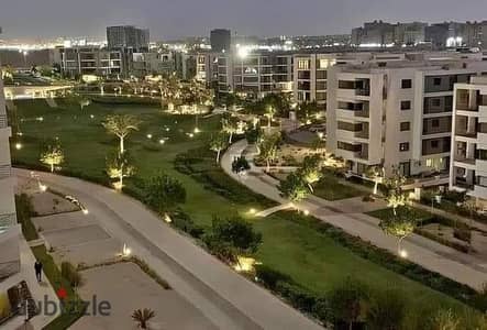 Villa for sale in Sarai Compound, 212sqm total area, price 9 million and 650 thousand on the Suez Road in front of Madinaty