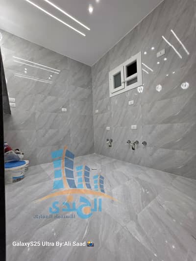 For Sale - Apartment 135 meters side rear marine in the Pyramids Gardens - Gate Four - Area A - one of the finest areas of the Pyramids Gardens, steps to the Horus Gate on a very residential street