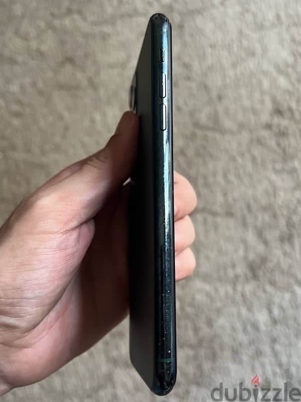 iphone 11 pro max 4