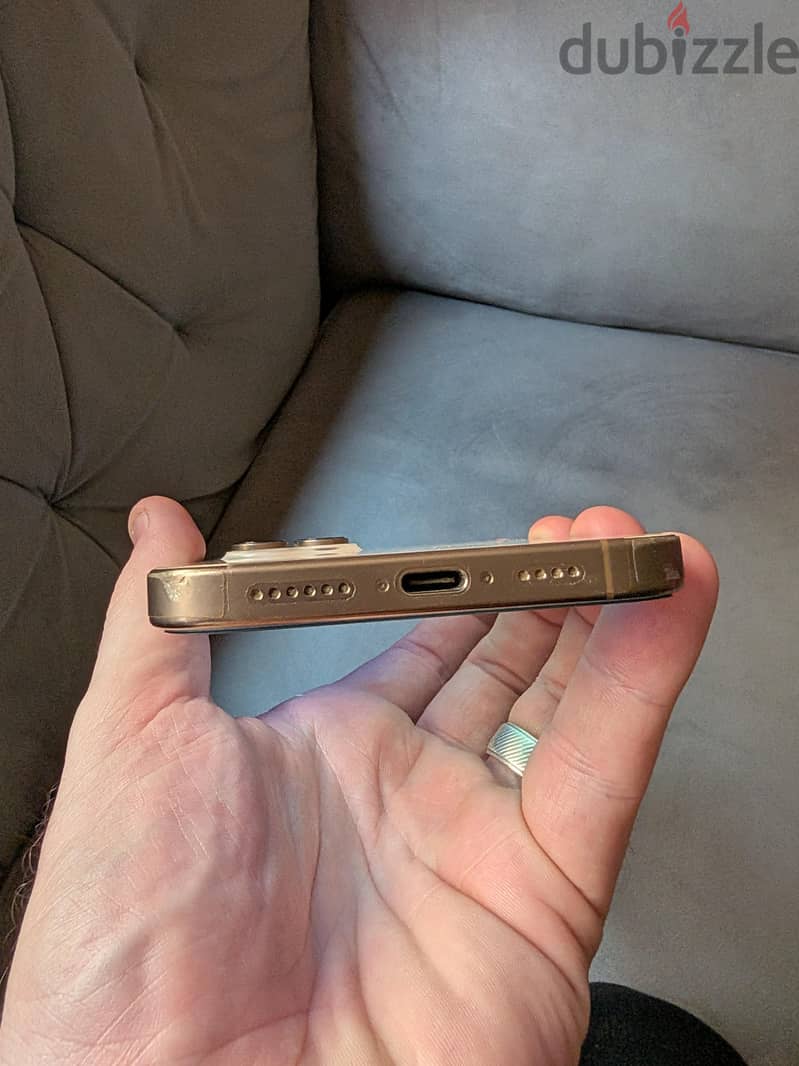 Apple - iPhone 16 Pro Max 4