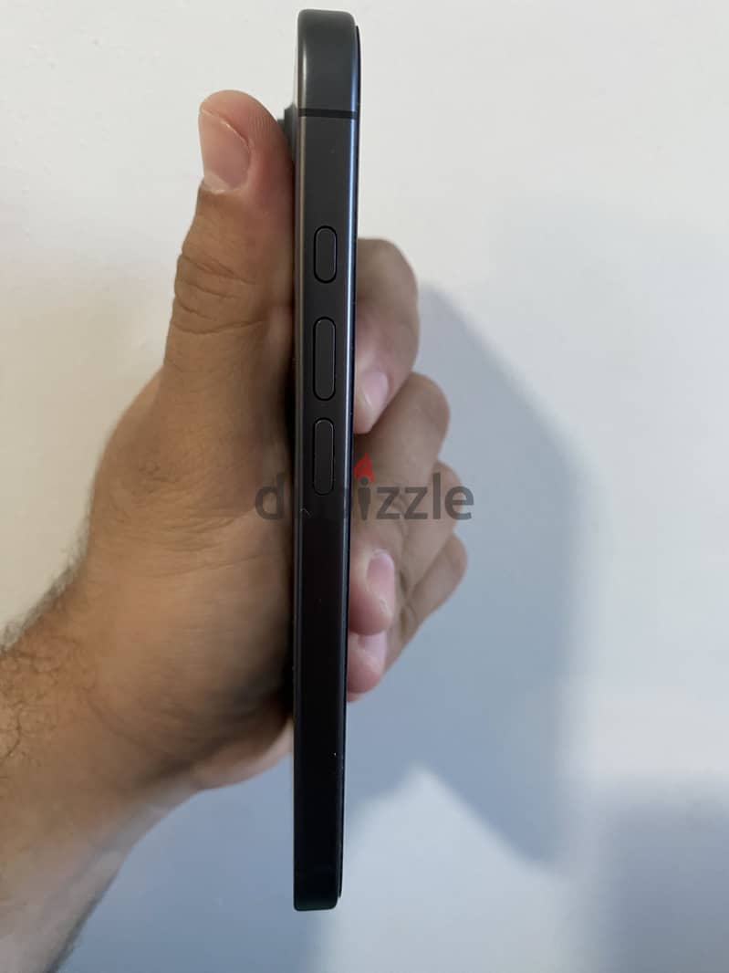Apple - iPhone 17 2