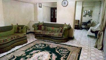 شقه للبيع بمدينة قباء بأول ش خالد بن الوليد