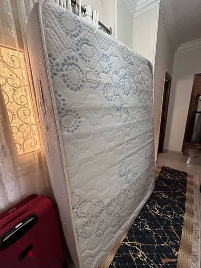 مرتبه بحالة جيده ماركة كومفورت