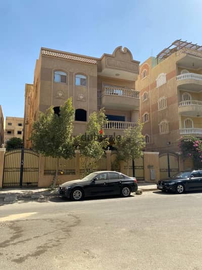 For sale: A distinctive 385 sq m building in Sheikh Zayed City – Third District, Third Neighborhood