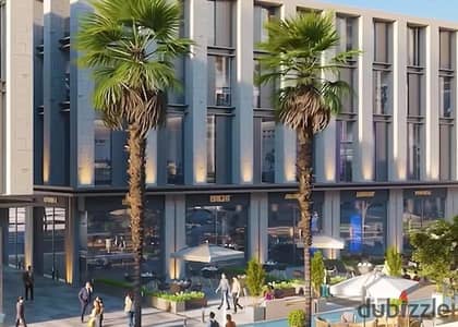 عيادة مودرن متشطبة بفيو جميل فى سبيس مول أمام رويال سيتى وبجانب مسجد الشرطة Space Mall Gates