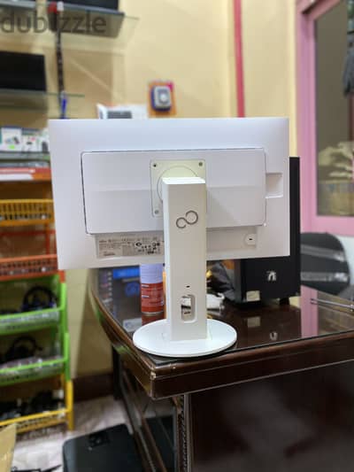 الشاشة  الفريملس Fujitsu b24-9 te pro