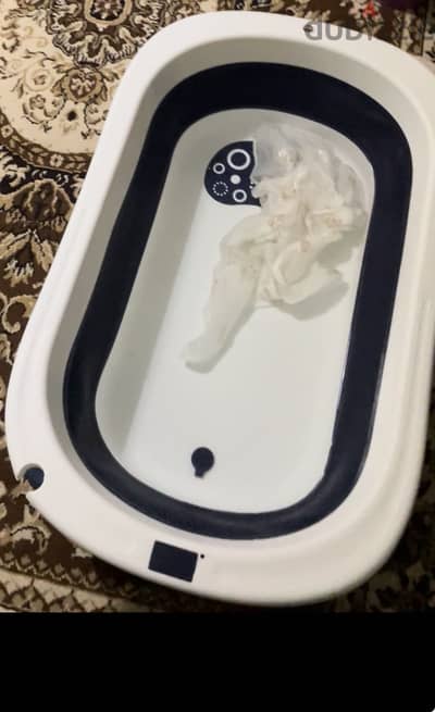 حوض استحمام أطفال قابل للطي