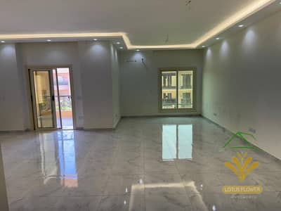 شقة للإيجار في شرق الأكاديمية التجمع الأول خلف أكاديمية الشرطة – شارع مصطفى كامل