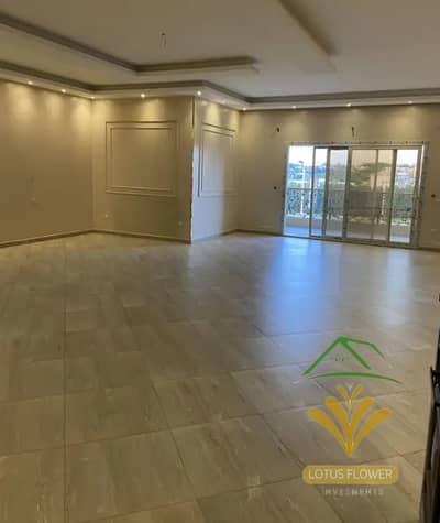 For lovers of large spaces, an apartment for rent in Al Nakheel Compound, First Settlement