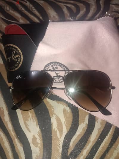 مستعجل RB3025 Aviator اصلي 2000ج مندوب يستلم