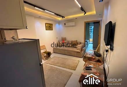 شالية غرفة وصالة للايجار اليومى ببورتو جولف مارينا vip  خطوات من المشاية