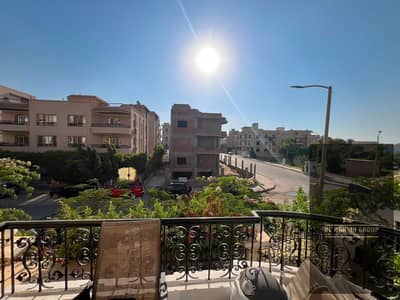 شقه للايجار في الرحاب 160 متر تشطيبات خاصه قريبه من السوق القديم بالمطبخ والتكيييفات  Al Rehab City, Cairo