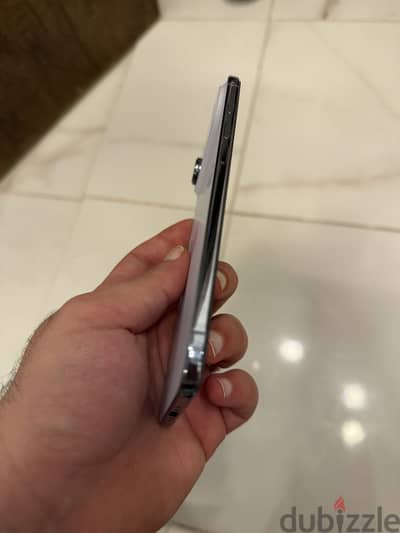 iPhone 17 Air 256 ضمان محلي abm سنتين