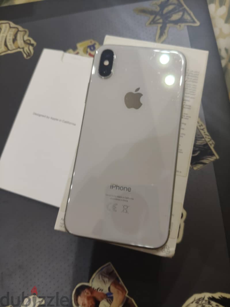 Apple - iPhone X 4