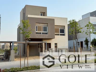 For sale: A 450-square-meter standalone villa consisting of a ground floor with a garden, a first floor, and a rooftop in the Itaba City Edge compound