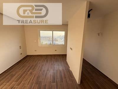 semi furnished Apartment for Rent in Hyde Park