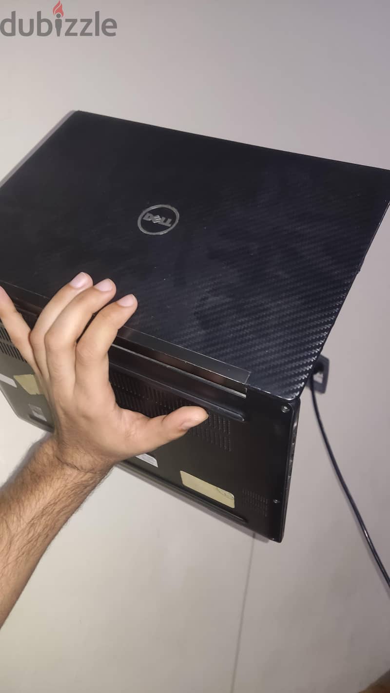 laptop Dell meni 1