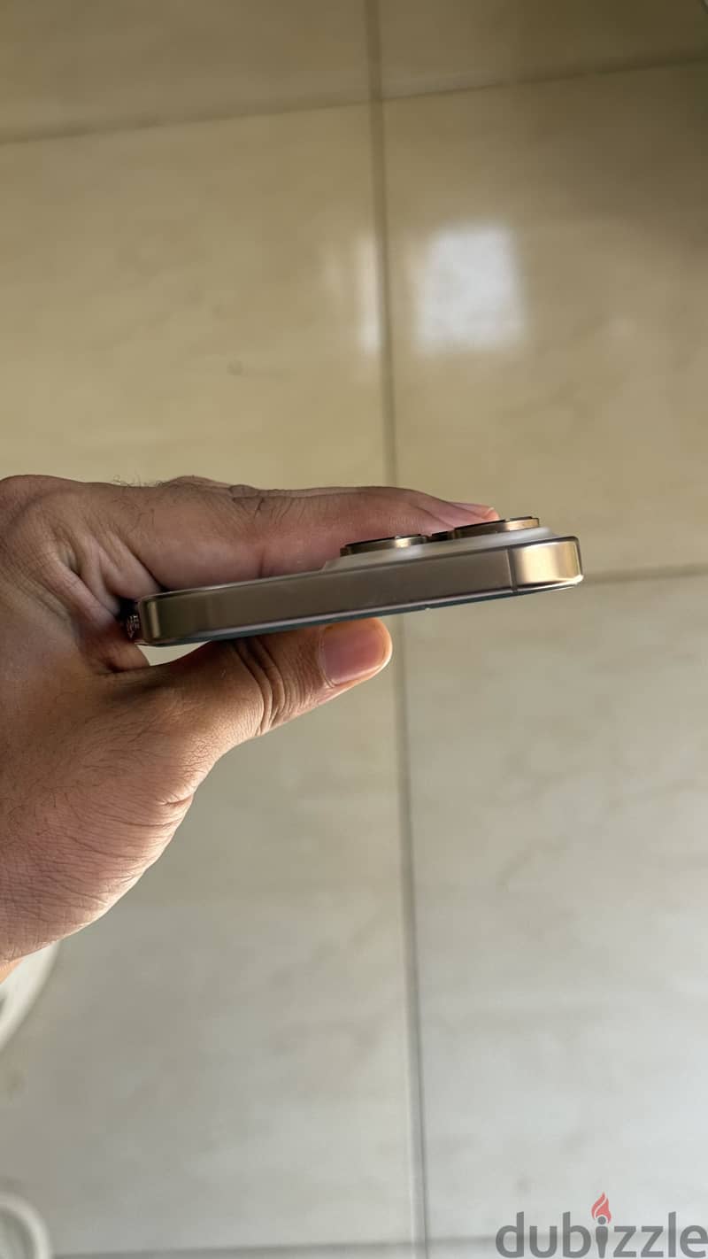 Apple - iPhone 16 Pro Max 3