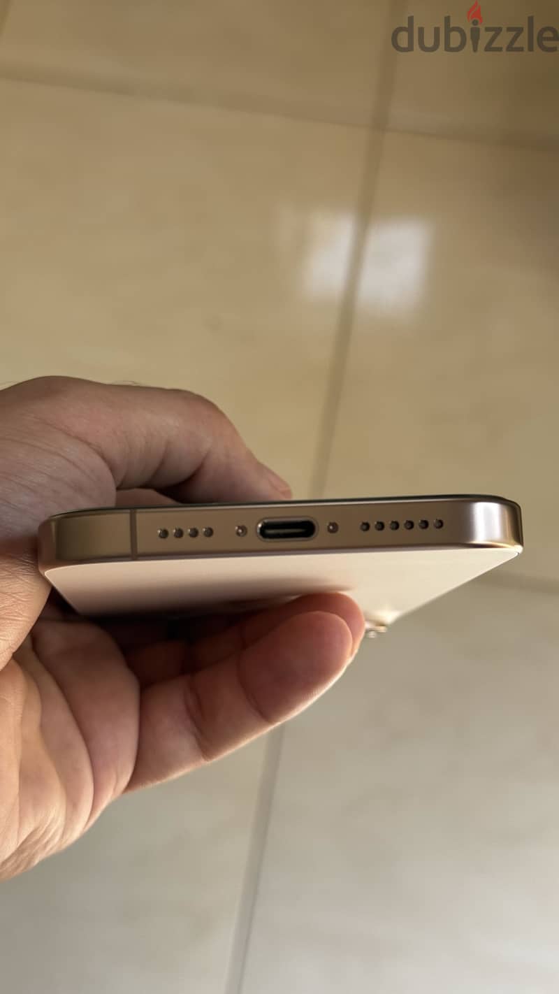 Apple - iPhone 16 Pro Max 5