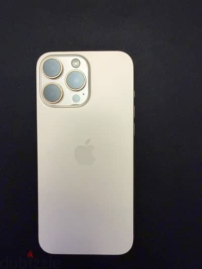 iPhone 16 Pro Max