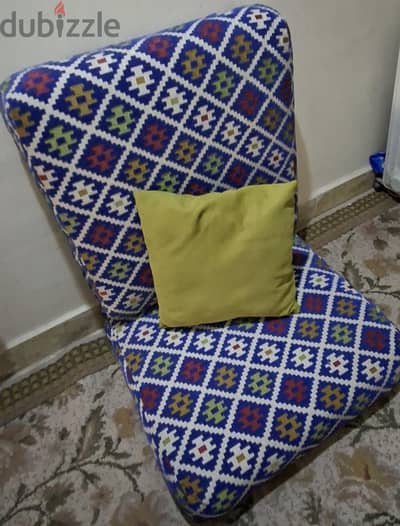 طقم قاعدة عربي دبل بحالة ممتازة جدا