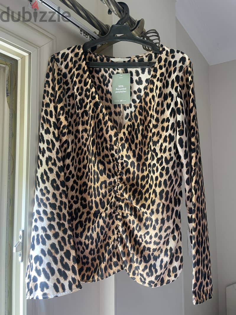 H&M leopard satin blouse 3