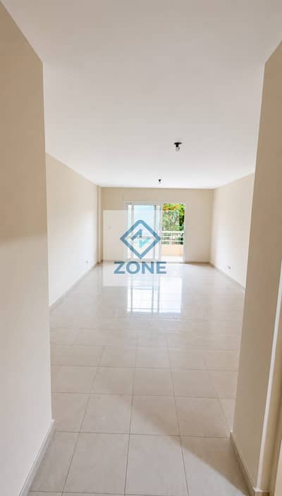 A great deal on an apartment for sale in Madinaty, 131 square meters, garden view, directly opposite the food court and bus stop, B6