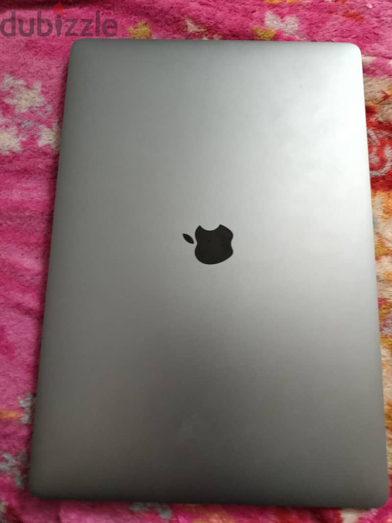 MacBook pro 2019 2