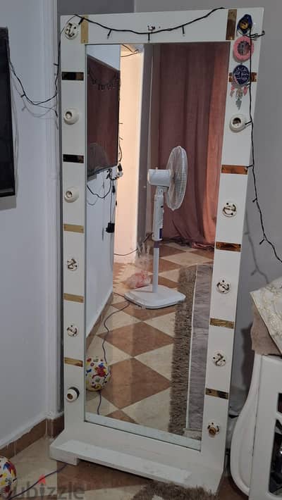 مرايه مضيئه